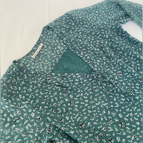 Abercrombie & Fitch Floral Blouse Bodysuit - Picture 1 of 3